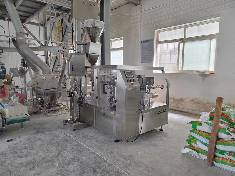 給袋式粉劑包裝機設(shè)備與面粉公司合作共贏的實際案例